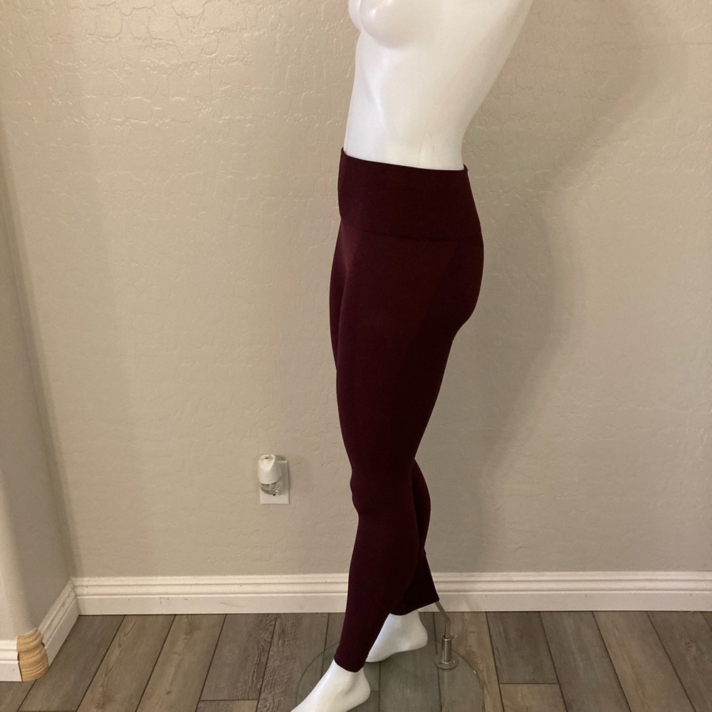 AUROLA Maroon Amplify High Waiated Leggings - Picture 8 of 13